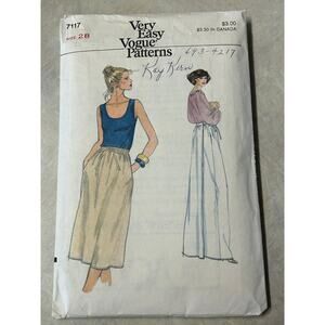 Vintage 1970's Vogue Pattern #7117 Easy to Sew Misses Skirt Waist Size 28